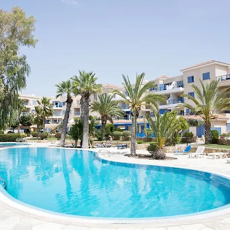 King's Palace Apartment *