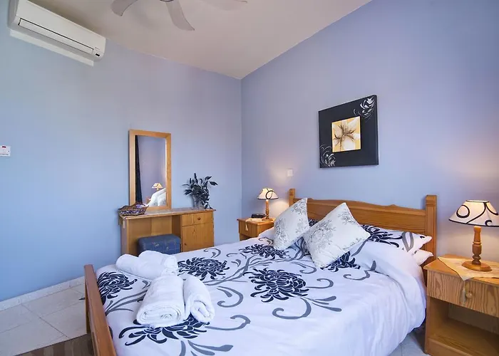 King's Palace Apartmán Paphos